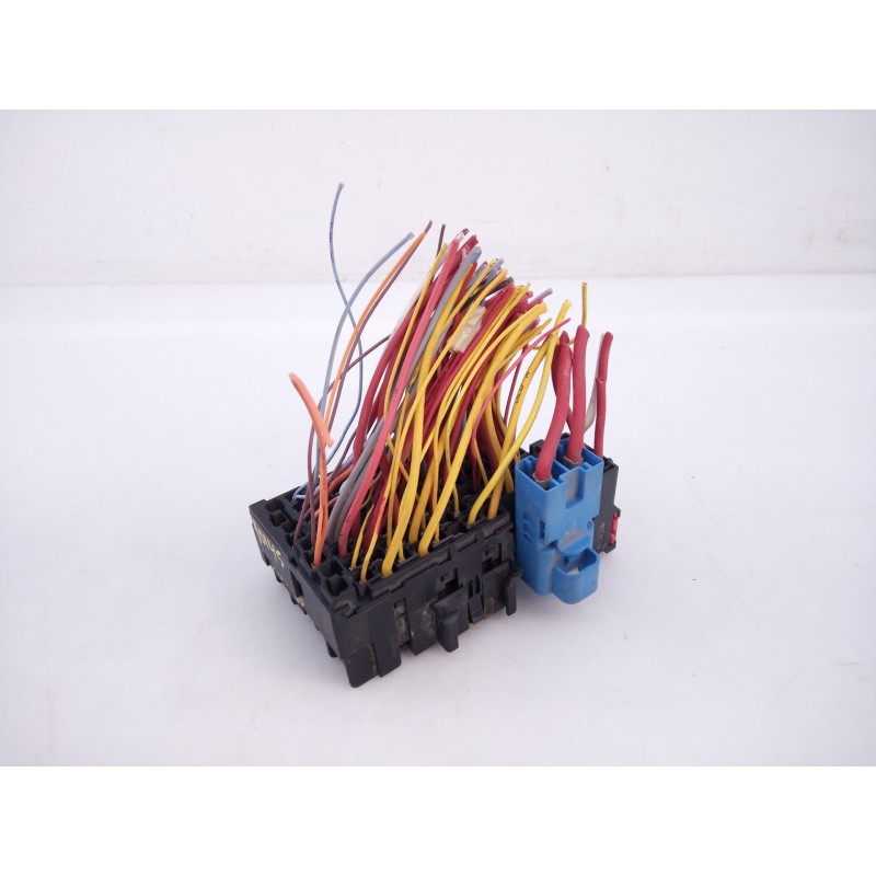 Recambio de caja reles / fusibles para renault twingo dynamique referencia OEM IAM   E2-A1-33-1