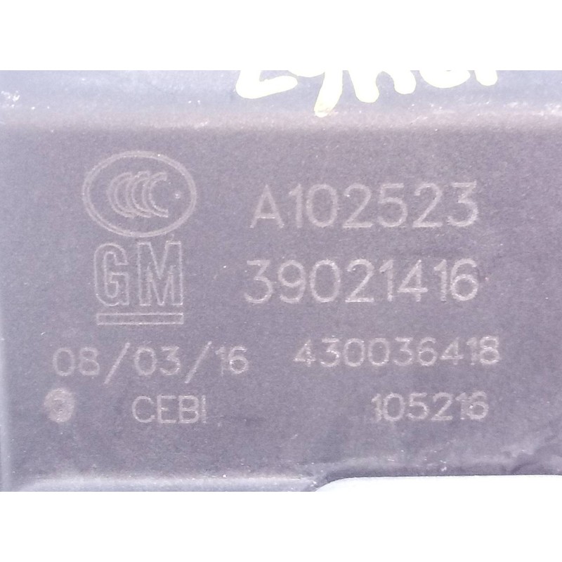 Recambio de cerradura maletero / porton para opel corsa e selective referencia OEM IAM 39021416  E2-B6-60-1