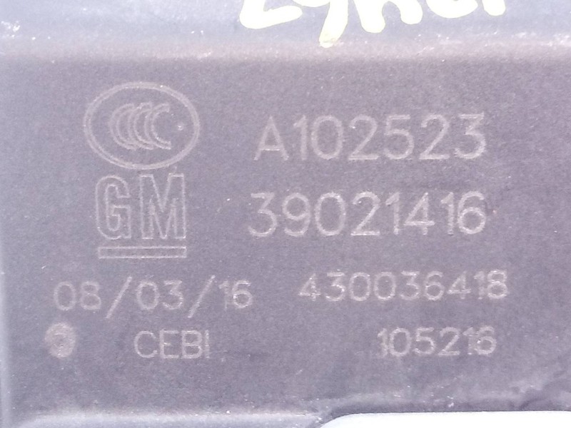 Recambio de cerradura maletero / porton para opel corsa e selective referencia OEM IAM 39021416  E2-B6-60-1