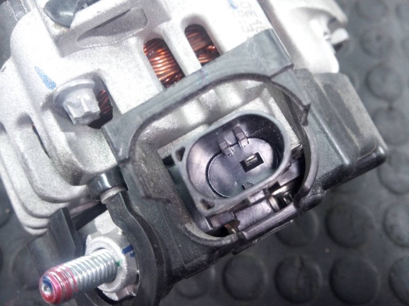 Recambio de alternador para hyundai kona essence 2wd referencia OEM IAM 3730004950  P3-A5-14-1