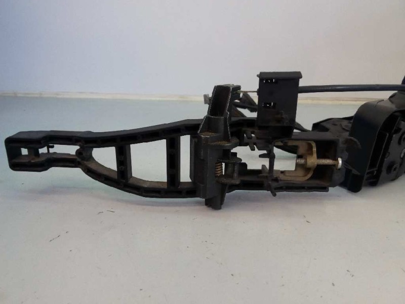 Recambio de cerradura puerta trasera derecha para ford focus berlina (cap) referencia OEM IAM 4M5AR26412BC 5146 E2-B3-45-1