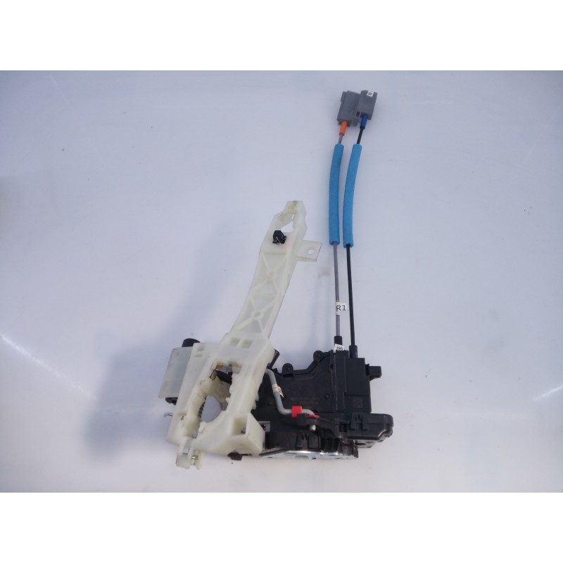 Recambio de cerradura puerta delantera derecha para hyundai kona essence 2wd referencia OEM IAM 81320J9010  E2-B5-61-2