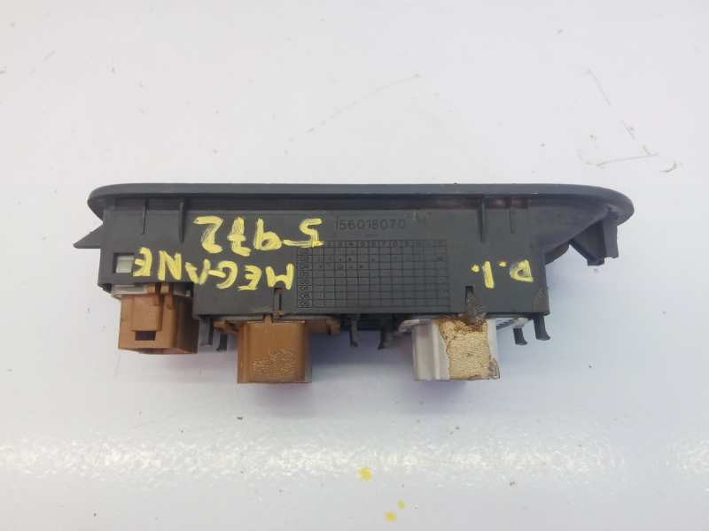 Recambio de mando elevalunas delantero izquierdo para renault megane ii classic berlina confort authentique referencia OEM IAM  