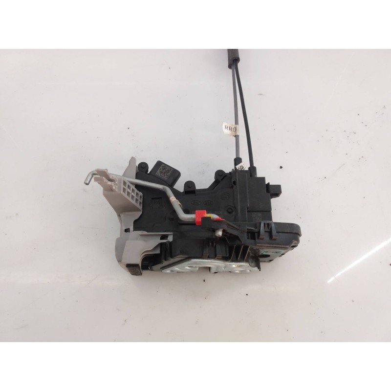 Recambio de cerradura puerta trasera derecha para hyundai kona essence 2wd referencia OEM IAM 18120781420J9000  E2-B5-30-2