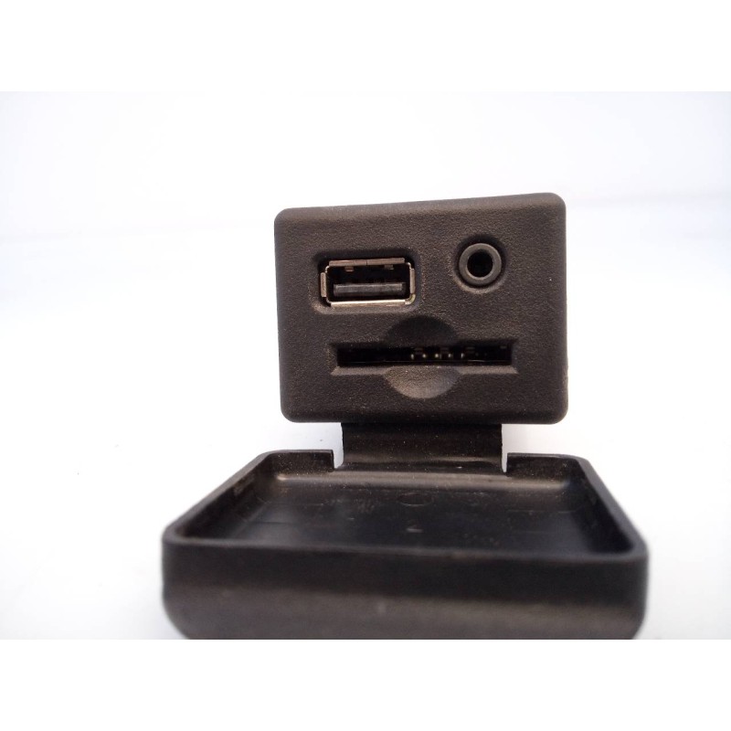 Recambio de sistema navegacion gps para chevrolet cruze hatchback lt referencia OEM IAM 25908967 95196687 E3-A5-35-3