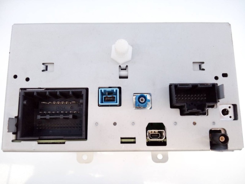 Recambio de sistema navegacion gps para chevrolet cruze hatchback lt referencia OEM IAM 25908967 95196687 E3-A5-35-3