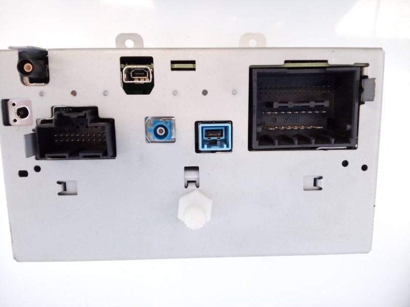 Recambio de sistema navegacion gps para chevrolet cruze hatchback lt referencia OEM IAM 25908967 95196687 E3-A5-35-3