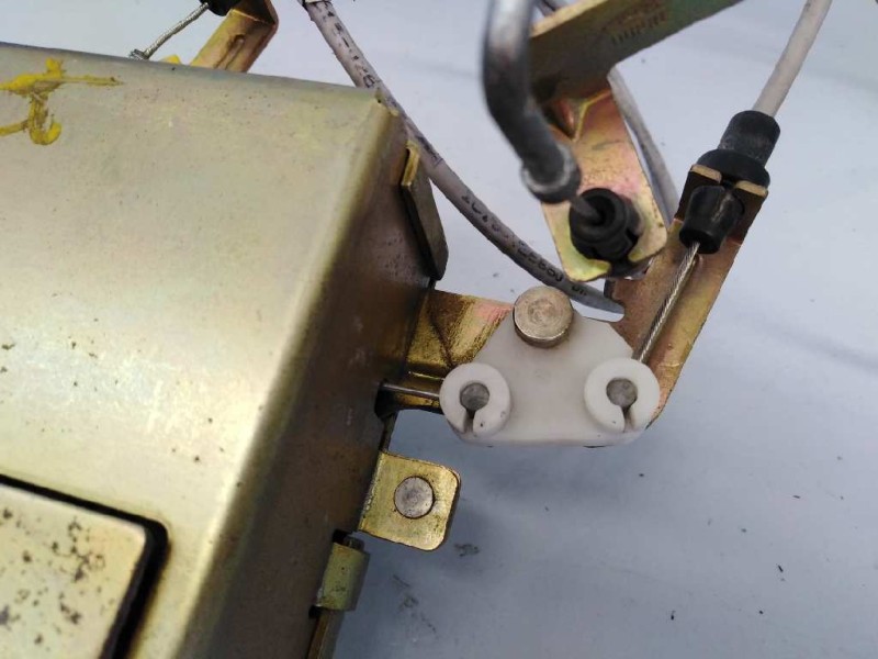 Recambio de cerradura puerta trasera derecha para ford transit connect (tc7) referencia OEM IAM   E2-B3-45-1