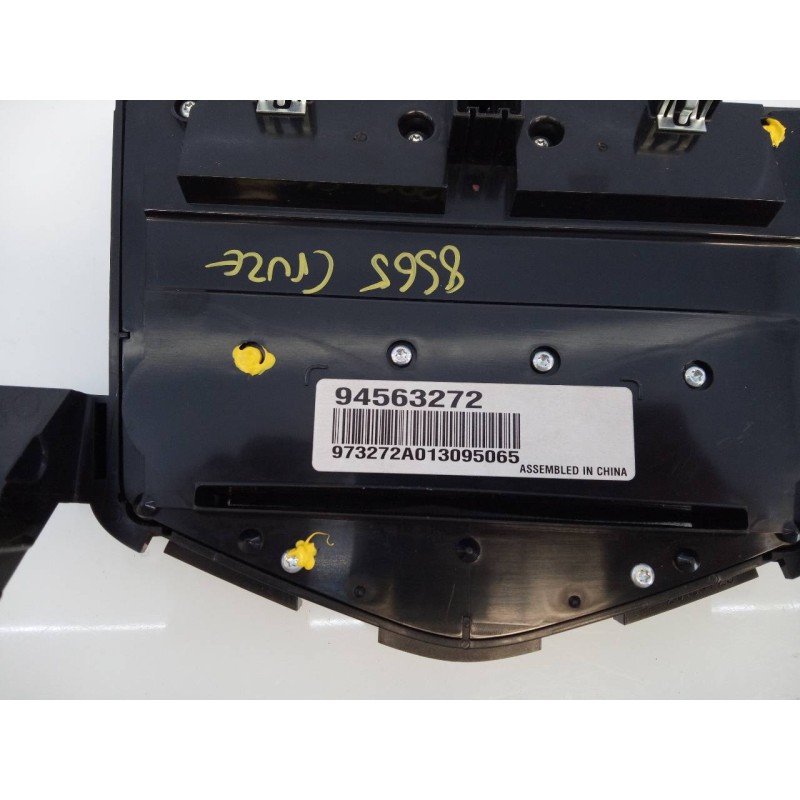 Recambio de sistema navegacion gps para chevrolet cruze hatchback lt referencia OEM IAM 25908967 95196687 E3-A5-35-3