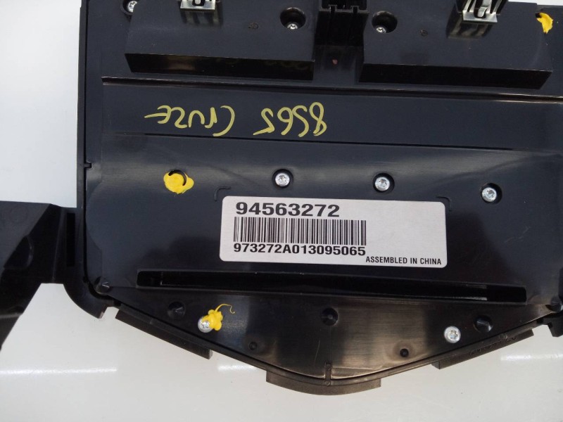 Recambio de sistema navegacion gps para chevrolet cruze hatchback lt referencia OEM IAM 25908967 95196687 E3-A5-35-3