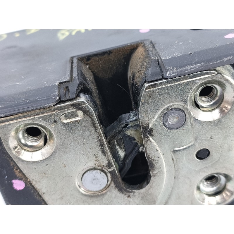 Recambio de cerradura puerta delantera izquierda para dacia sandero stepway referencia OEM IAM   E1-A1-40-2