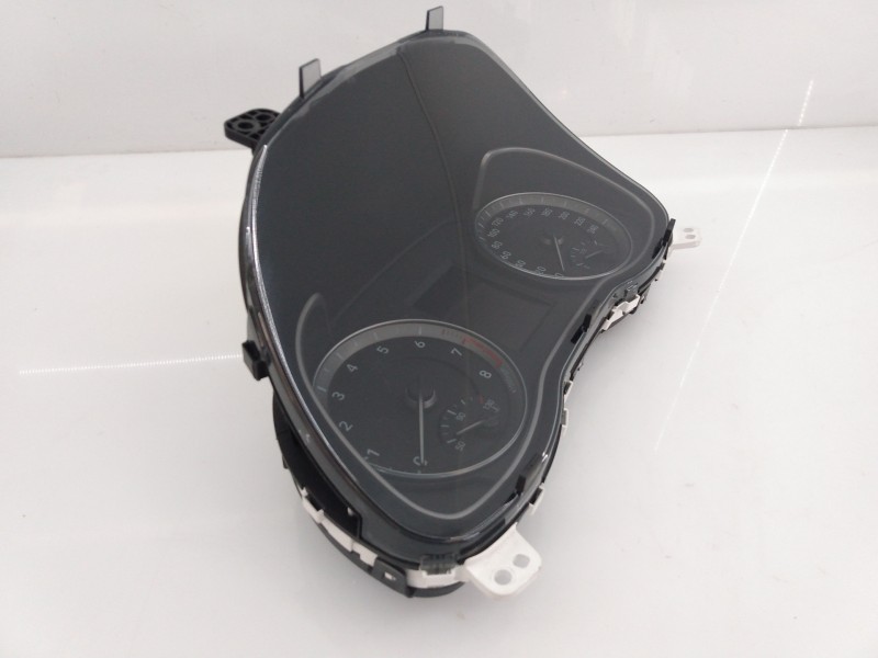 Recambio de cuadro instrumentos para hyundai kona essence 2wd referencia OEM IAM 94013J9670  E3-A3-50-1