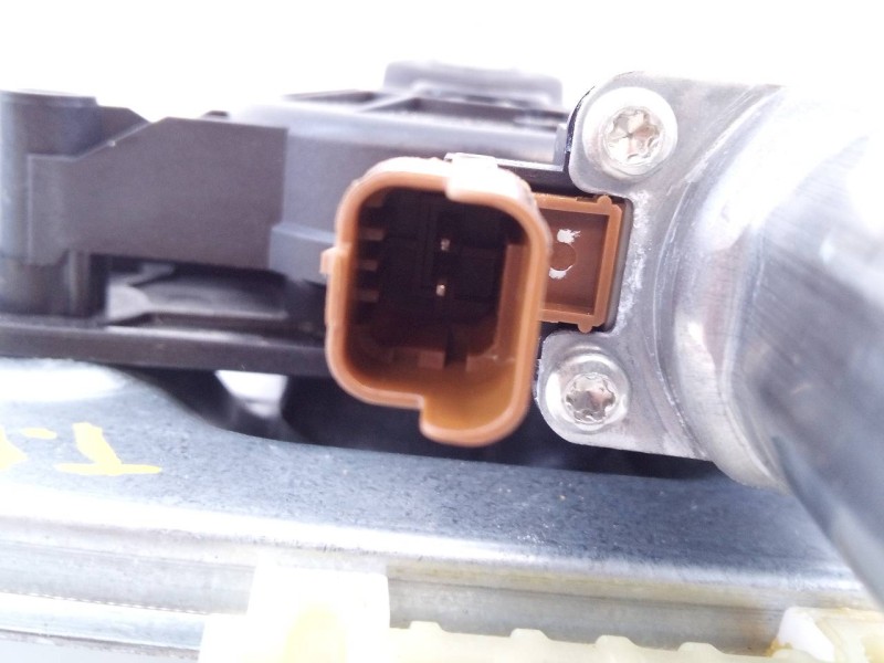 Recambio de elevalunas trasero derecho para dacia sandero iii stepaway referencia OEM IAM   E1-A1-36-2