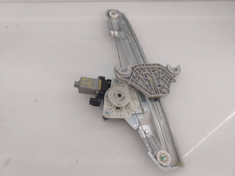 Recambio de elevalunas delantero derecho para hyundai kona essence 2wd referencia OEM IAM 82460J9000  E2-B5-35-1