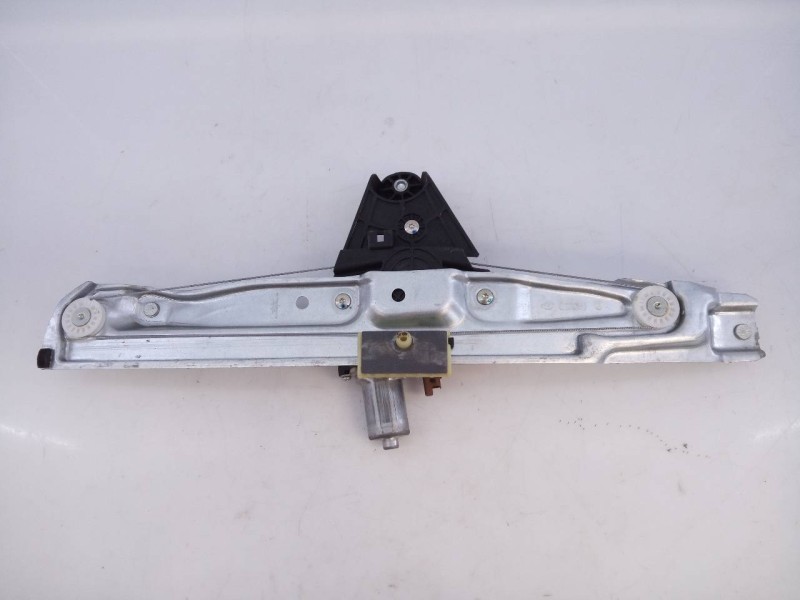 Recambio de elevalunas trasero derecho para dacia sandero iii stepaway referencia OEM IAM   E1-A1-36-2