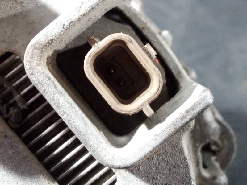 Recambio de alternador para mercedes-benz vito mixto (447) 109/111 cdi extralang (447.705) referencia OEM IAM A0009064022  P3-B6