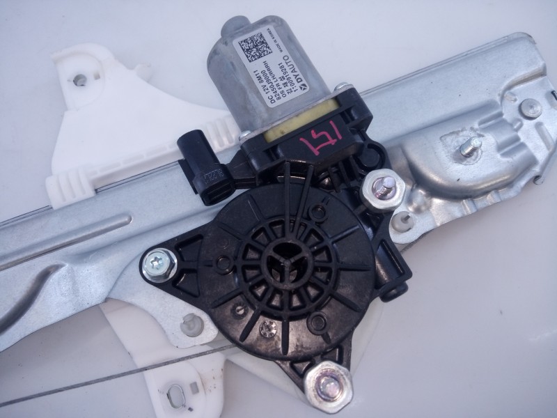 Recambio de elevalunas trasero derecho para hyundai kona essence 2wd referencia OEM IAM 82450J9000  E2-B5-10-1