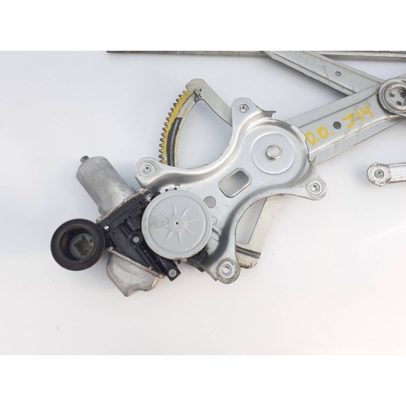 Recambio de elevalunas delantero derecho para toyota land cruiser 200 (j14) vxl referencia OEM IAM   E2-B4-25-1