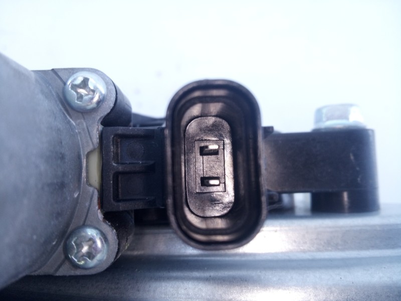 Recambio de elevalunas trasero derecho para hyundai kona essence 2wd referencia OEM IAM 82450J9000  E2-B5-10-1