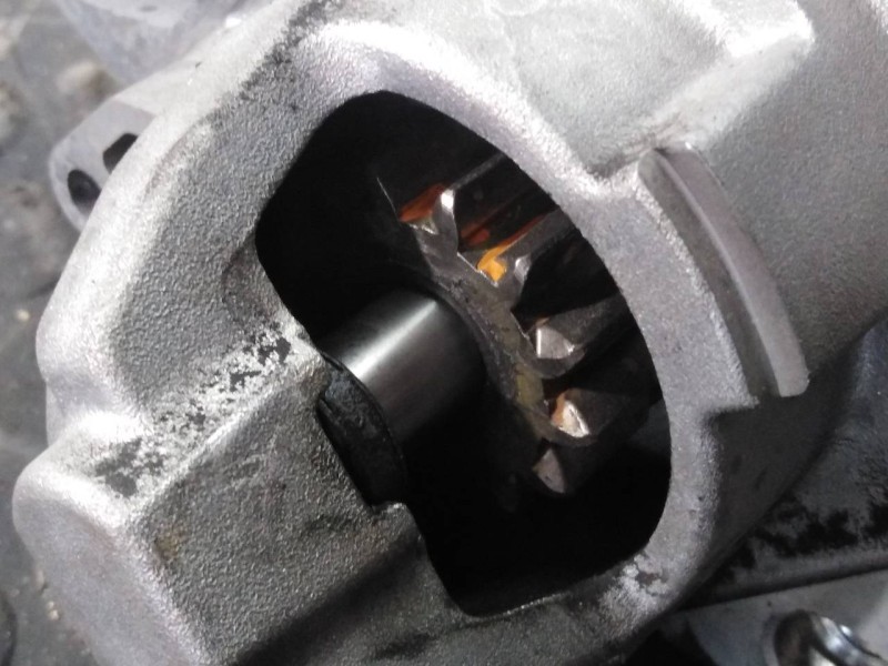 Recambio de motor arranque para dacia sandero stepway referencia OEM IAM 233000557R M000TD0372ZE P3-A7-2-2