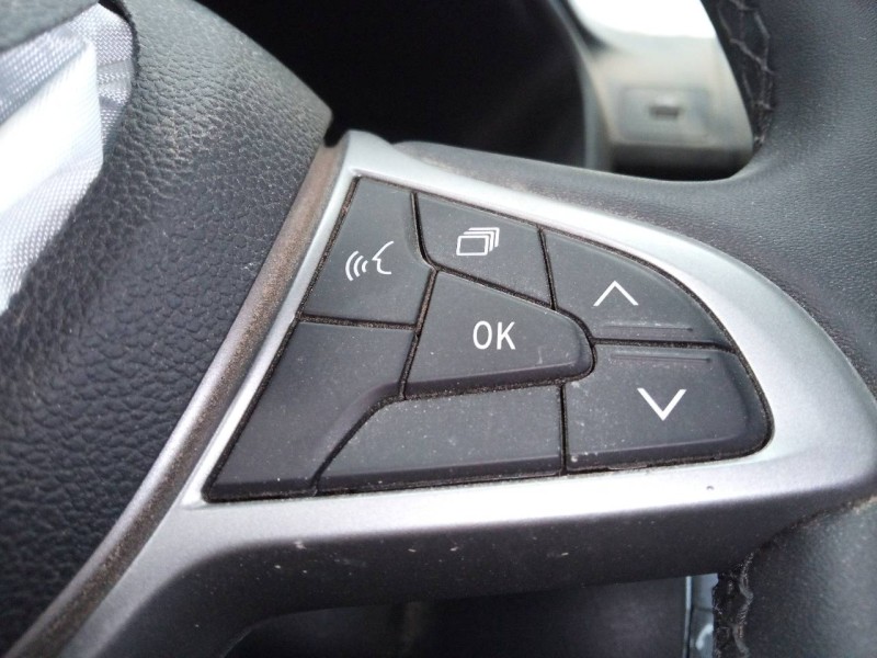 Recambio de volante para dacia sandero iii stepaway referencia OEM IAM   