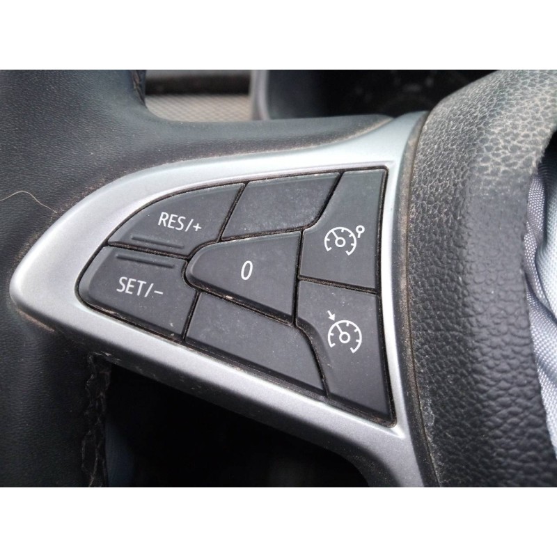 Recambio de volante para dacia sandero iii stepaway referencia OEM IAM   
