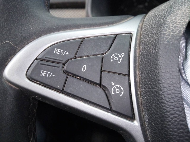 Recambio de volante para dacia sandero iii stepaway referencia OEM IAM   