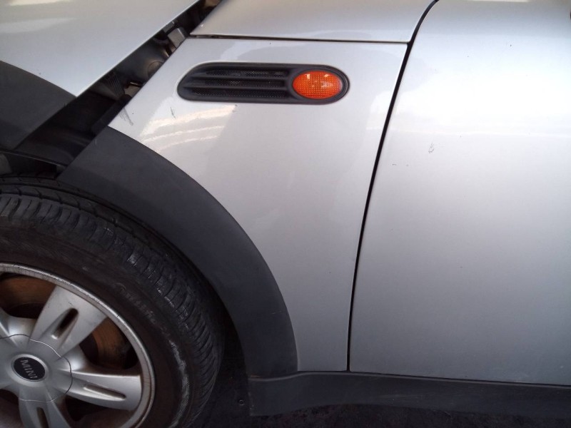 Recambio de aleta delantera izquierda para bmw mini (r50,r53) one referencia OEM IAM   