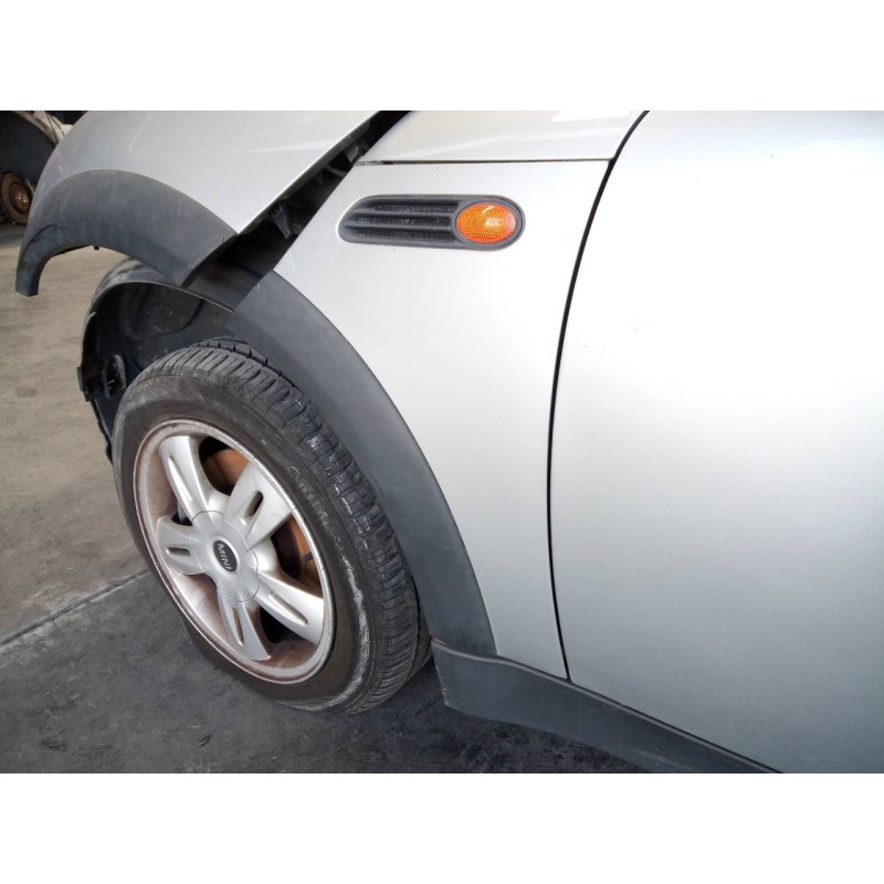 Recambio de aleta delantera izquierda para bmw mini (r50,r53) one referencia OEM IAM   