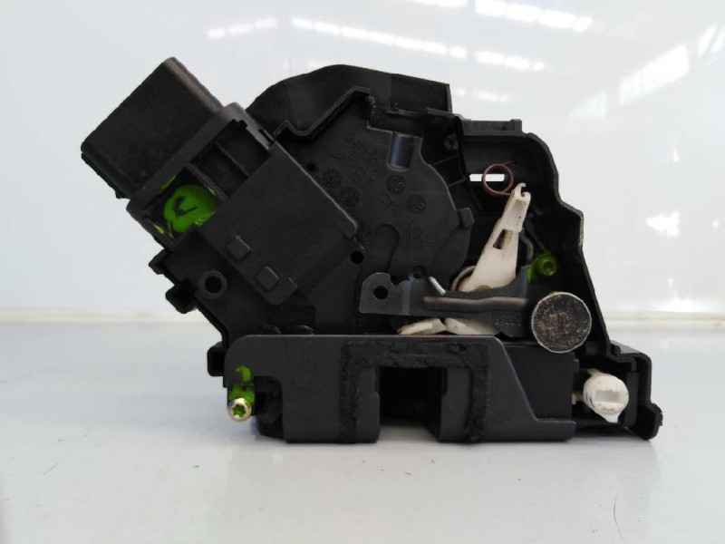 Recambio de cerradura puerta trasera derecha para ford focus berlina (cap) referencia OEM IAM 4M5AR26412BC  E2-B3-44-1