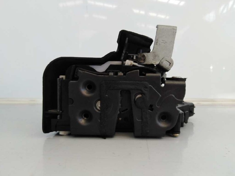 Recambio de cerradura puerta trasera derecha para ford focus berlina (cap) referencia OEM IAM 4M5AR26412BC  E2-B3-44-1