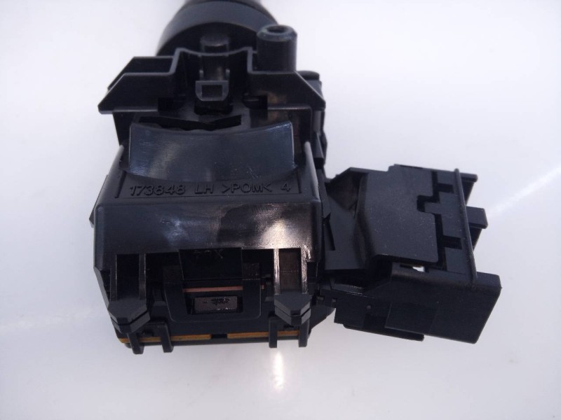 Recambio de mando limpia para toyota land cruiser 200 (j14) vxl referencia OEM IAM   E3-B2-17-4