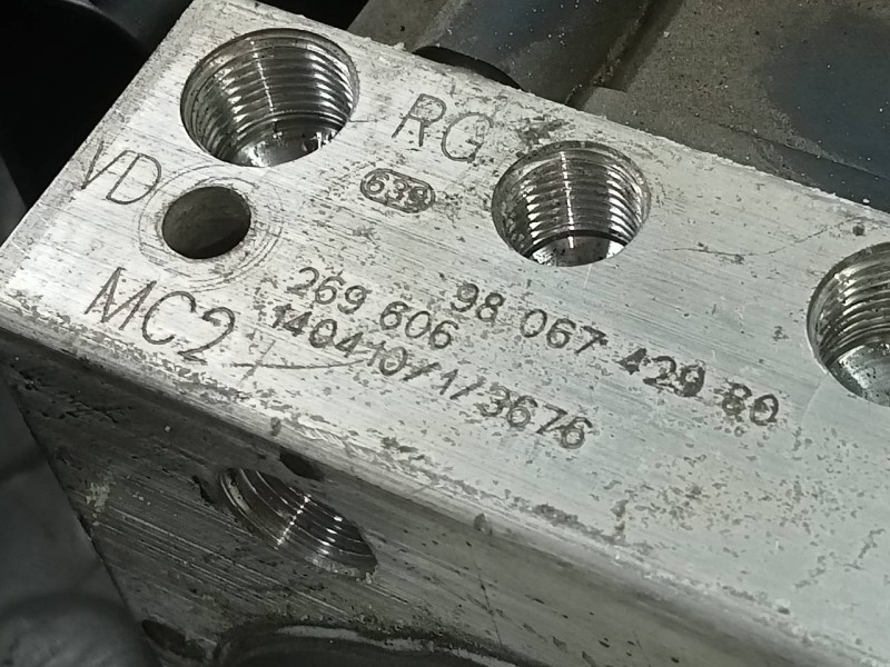 Recambio de abs para citroën c4 grand picasso attraction referencia OEM IAM 9806742980 269606 P3-A8-3-5