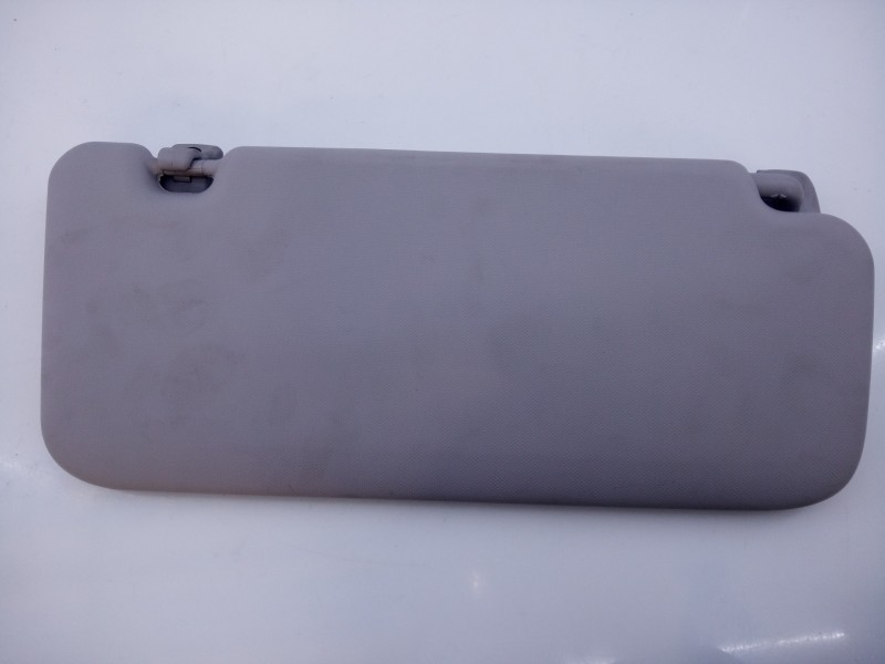 Recambio de parasol izquierdo para hyundai kona essence 2wd referencia OEM IAM   E2-B5-18-2