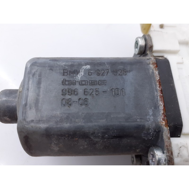 Recambio de elevalunas delantero derecho para bmw serie 3 touring (e91) 325d referencia OEM IAM 6927028 996625101 E1-B3-24-2