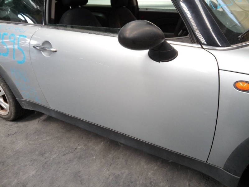 Recambio de puerta delantera derecha para bmw mini (r50,r53) one referencia OEM IAM   