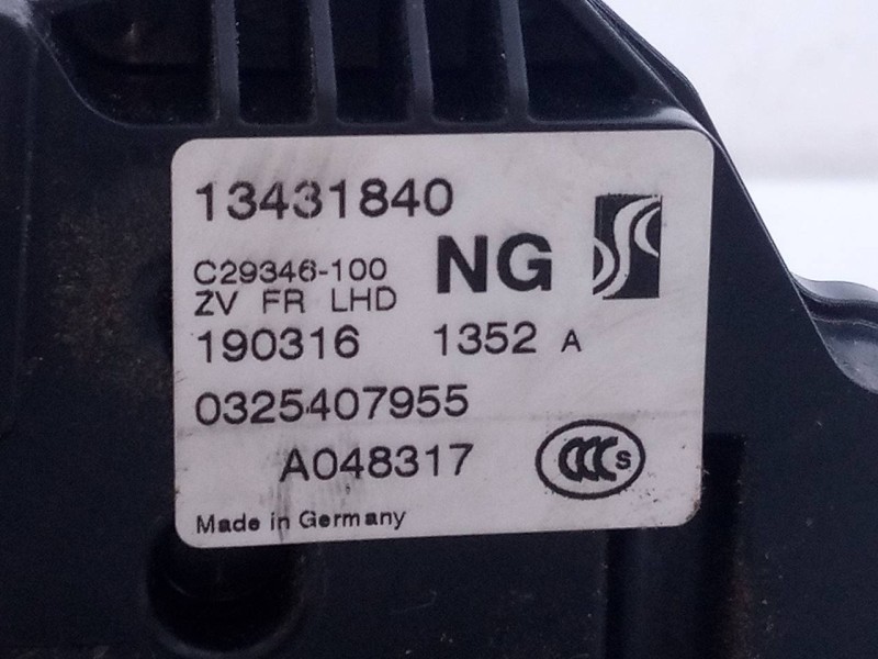 Recambio de cerradura puerta delantera derecha para opel corsa e selective referencia OEM IAM 13431840 0325407955 E2-B6-60-1