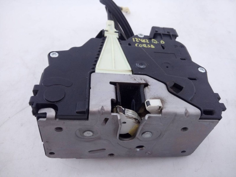 Recambio de cerradura puerta delantera derecha para opel corsa e selective referencia OEM IAM 13431840 0325407955 E2-B6-60-1