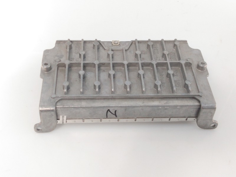 Recambio de amplificador para audi a4 ber. (b8) s line sportpaket / plus referencia OEM IAM 8T0035462  E2-A1-20-8