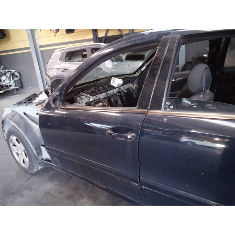 Recambio de puerta delantera izquierda para mercedes-benz clase e (w211) berlina 2.7 cdi cat referencia OEM IAM   
