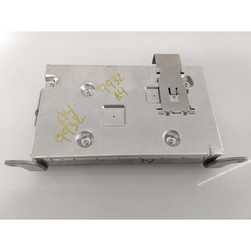 Recambio de amplificador para audi a4 ber. (b8) s line sportpaket / plus referencia OEM IAM 8T0035462  E2-A1-20-8