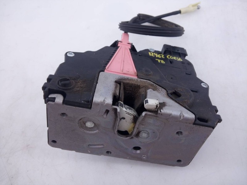 Recambio de cerradura puerta trasera derecha para opel corsa e selective referencia OEM IAM 13431845 13431845 E2-B6-60-1