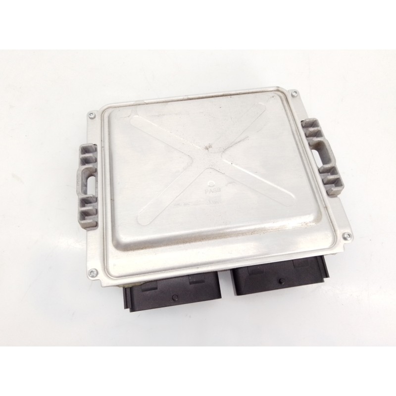Recambio de centralita motor uce para dacia dokker express ambiance referencia OEM IAM 30127836 591000025 E2-A1-34-6