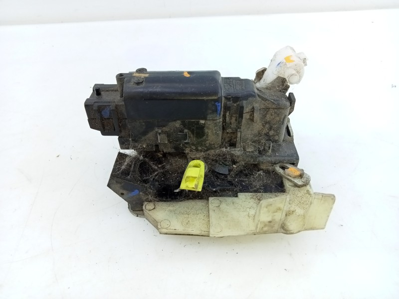 Recambio de cerradura puerta delantera izquierda para dacia dokker laureate referencia OEM IAM   E1-A1-44-1