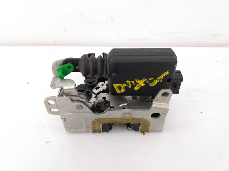 Recambio de cerradura puerta delantera izquierda para dacia duster ambiance 4x4 referencia OEM IAM   E1-A1-36-2