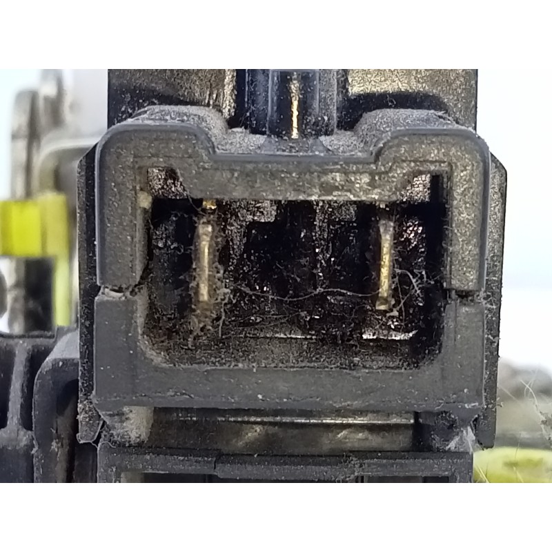 Recambio de cerradura puerta delantera izquierda para dacia dokker laureate referencia OEM IAM   E1-A1-44-1