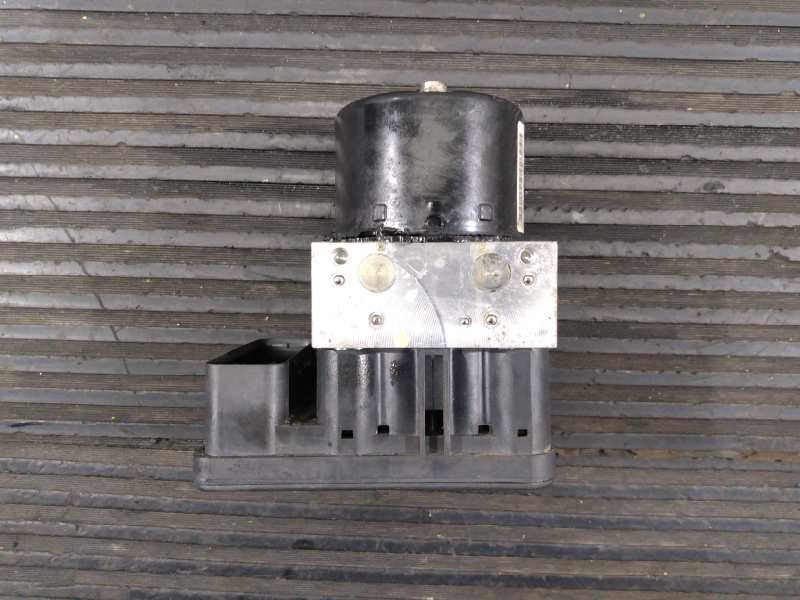 Recambio de abs para ford focus berlina (cap) ambiente (d) referencia OEM IAM 3M512C405HC V6264N07 P3-A8-27-4