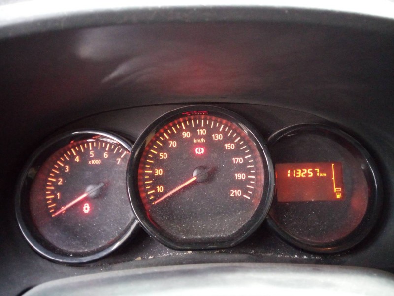 Recambio de cuadro instrumentos para dacia dokker laureate referencia OEM IAM 248100408R  E2-A1-34-4