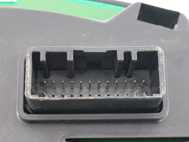 Recambio de cuadro instrumentos para dacia dokker laureate referencia OEM IAM 248100408R  E2-A1-34-4