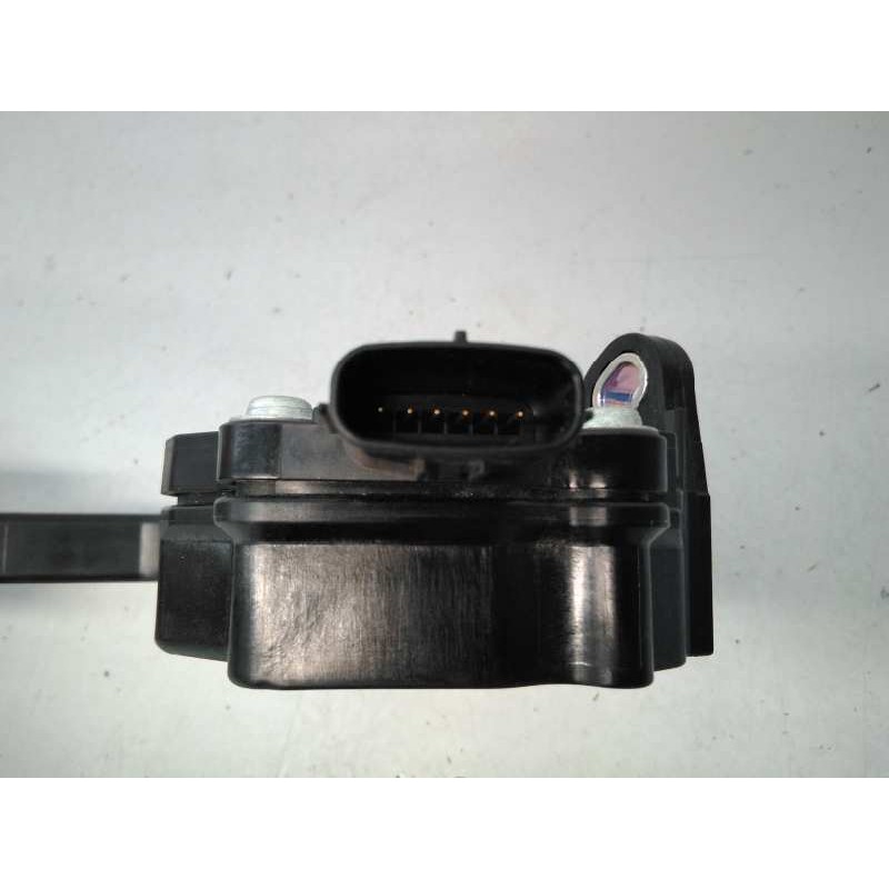 Recambio de pedal acelerador para toyota rav 4 advance referencia OEM IAM 7811042040 1988008942 E3-B2-15-3